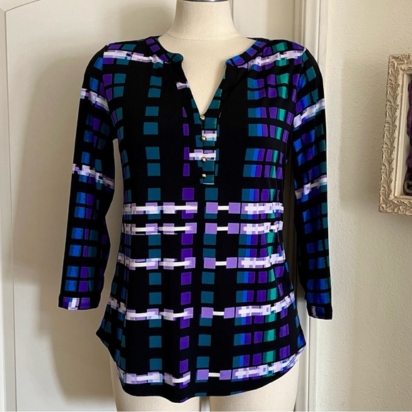 Dana Buchman / 2~Colorful Blouses With Sleeves / Identically The Same. - Picture 2 of 14